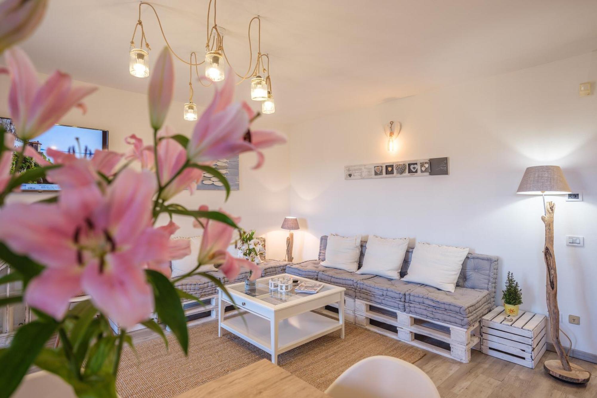 La Luna Nel Lago Lake View Garden - Happy Rentals Испра Экстерьер фото
