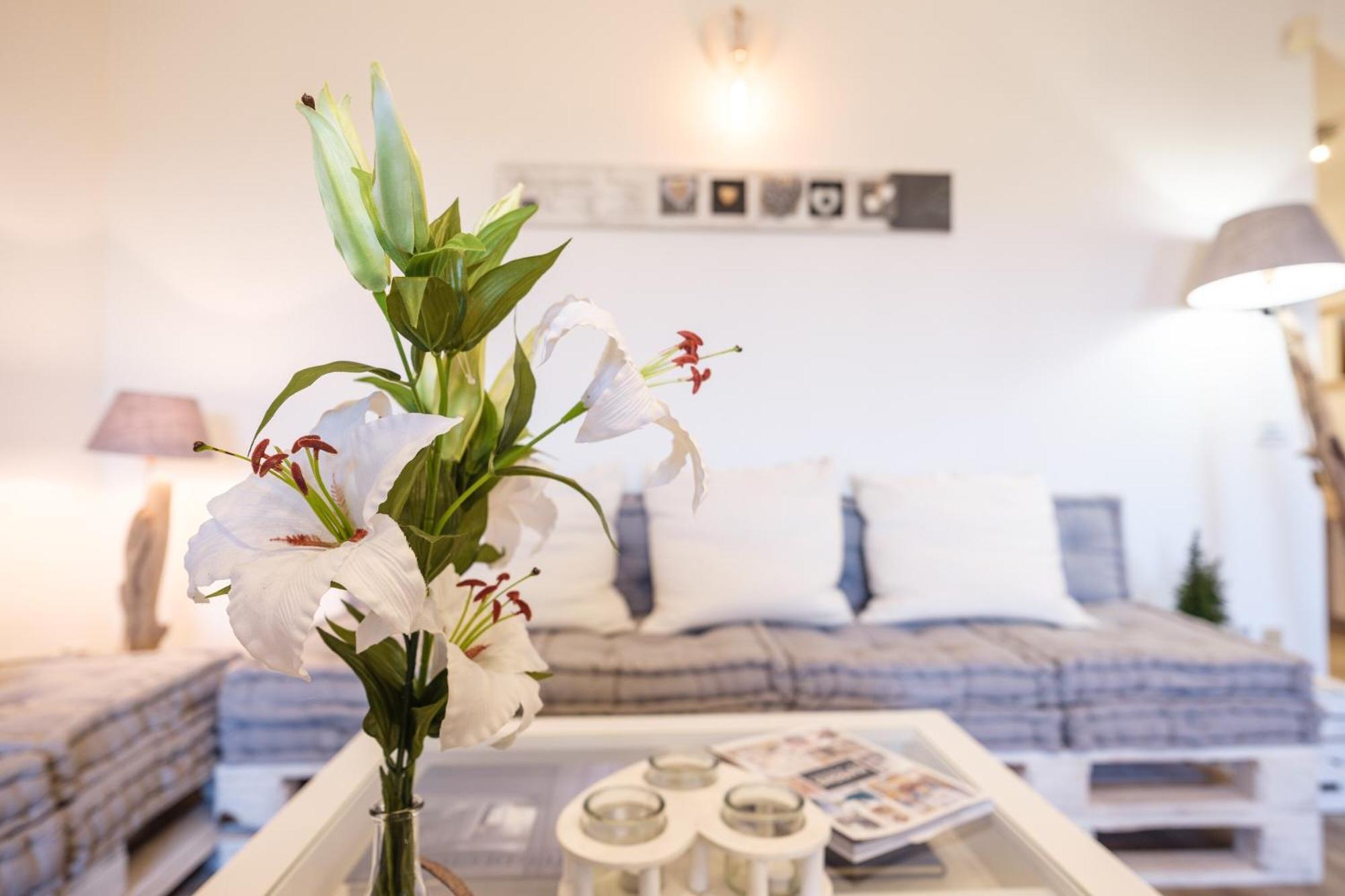 La Luna Nel Lago Lake View Garden - Happy Rentals Испра Экстерьер фото