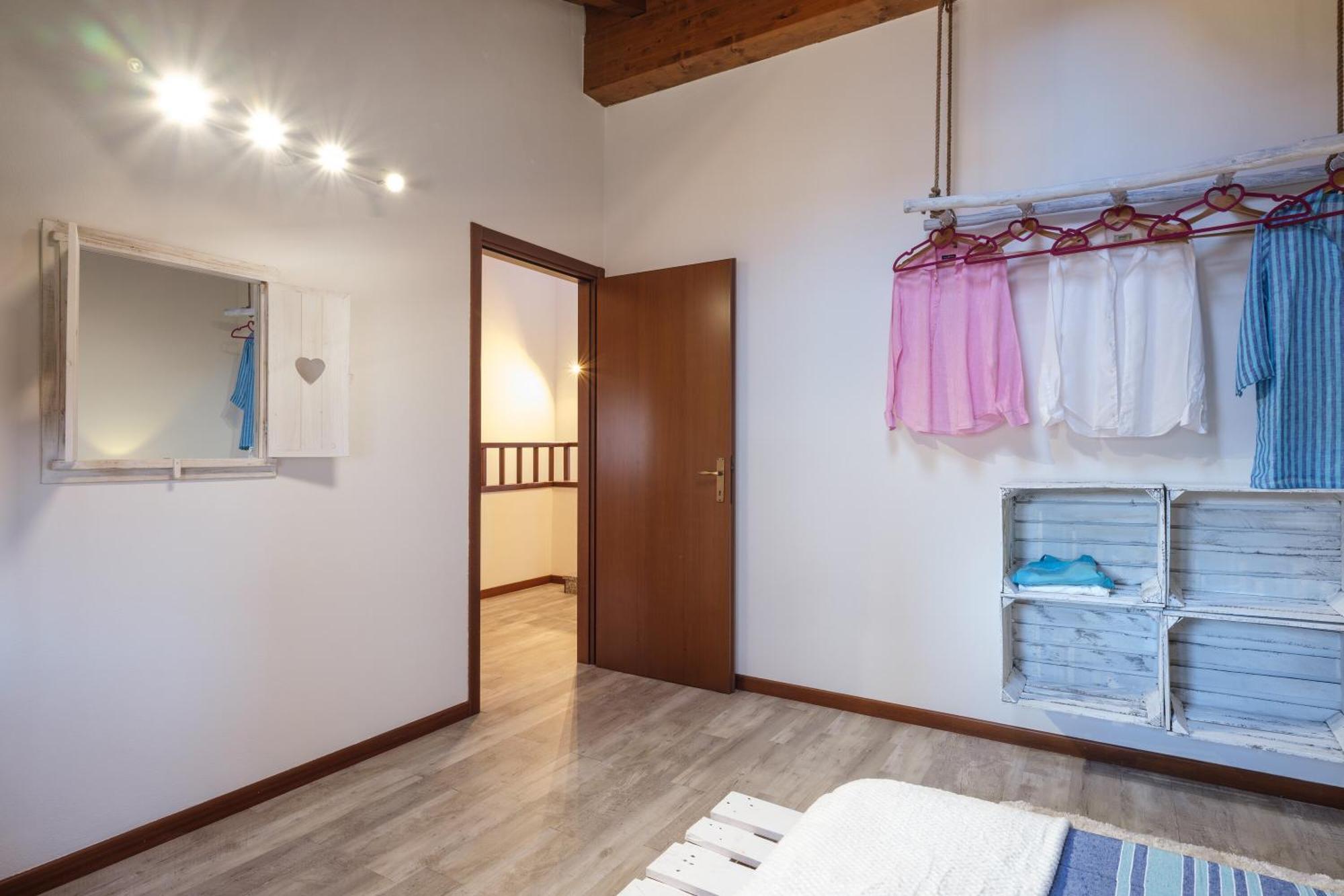 La Luna Nel Lago Lake View Garden - Happy Rentals Испра Экстерьер фото